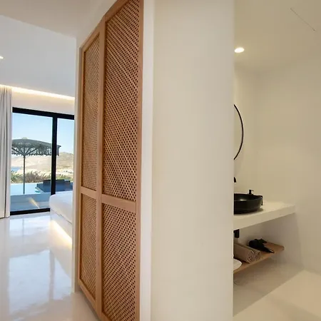 Aora Ftelia Mykonos فيلة